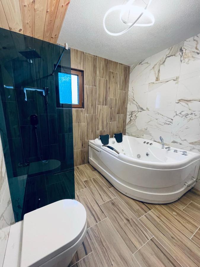 Chalet Montenegrina With Jacuzzi Колашин Экстерьер фото